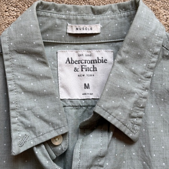Abercrombie button-up - Picture 2 of 4